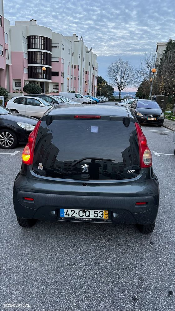 Peugeot 107 1.0 Urban - 12