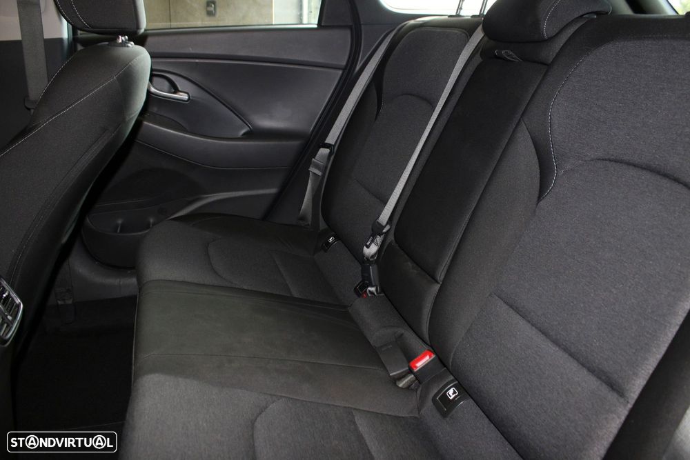 Hyundai i30 SW 1.0 T-GDi Style Plus - 17