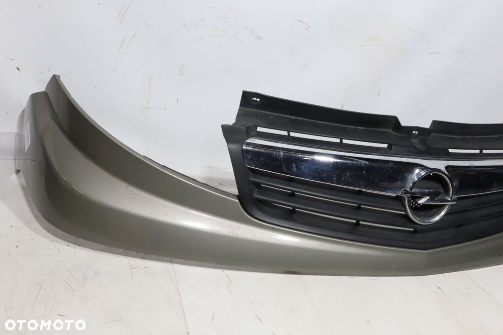 ZDERZAK PRZEDNI  OPEL VIVARO A G6U - 4