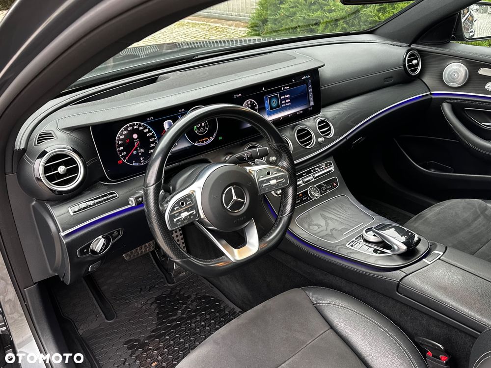 Mercedes-Benz Klasa E 220 d 4-Matic AMG - 30