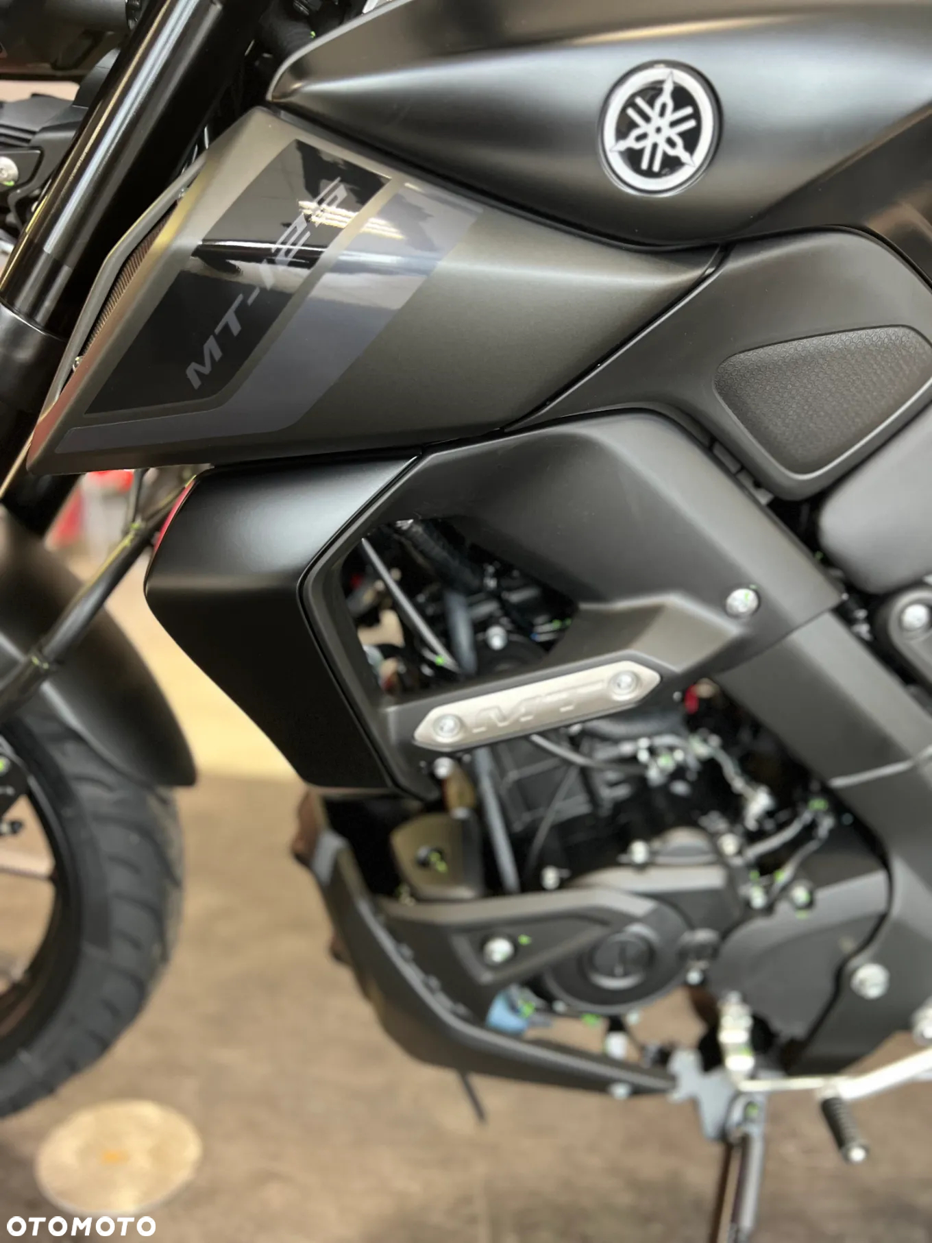 Yamaha MT - 12