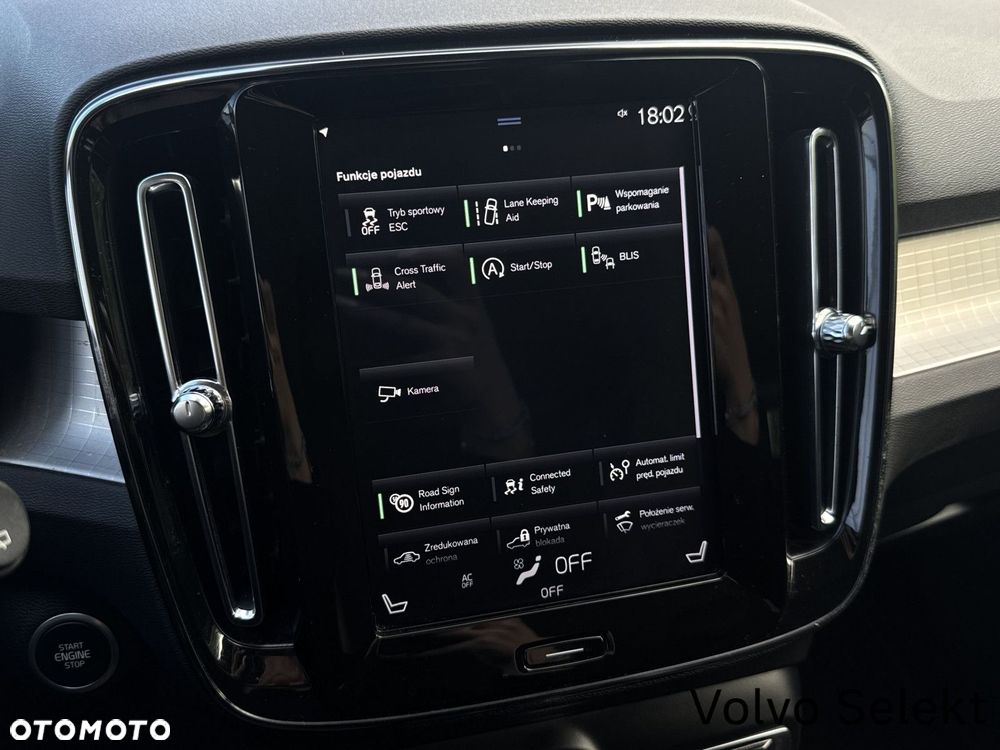 Volvo XC 40 - 25