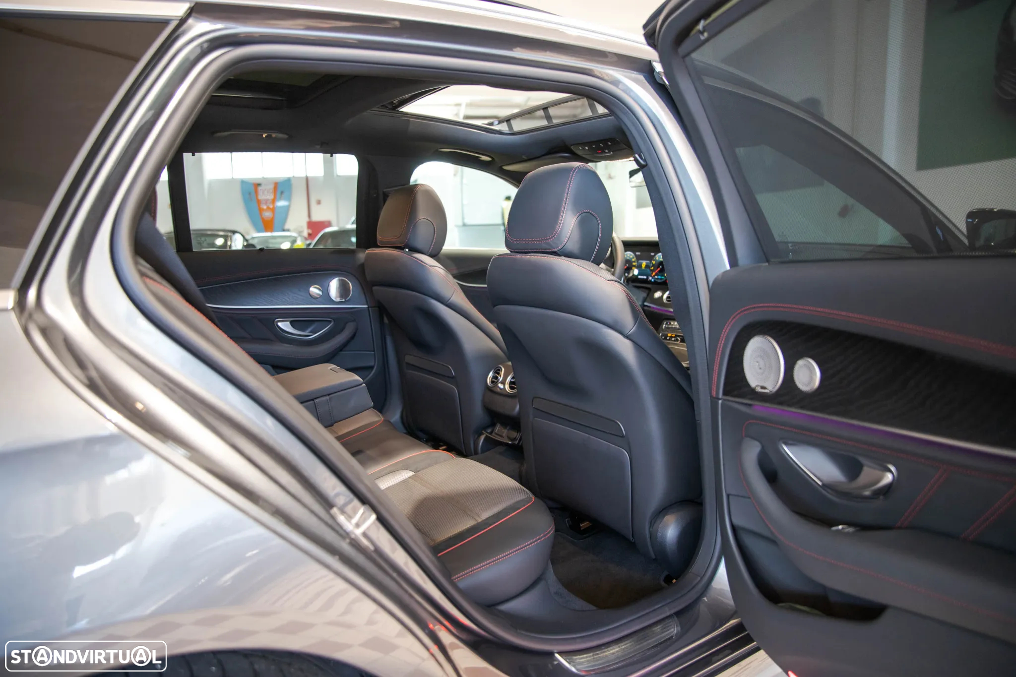 Mercedes-Benz E 53 AMG 4Matic+ - 25