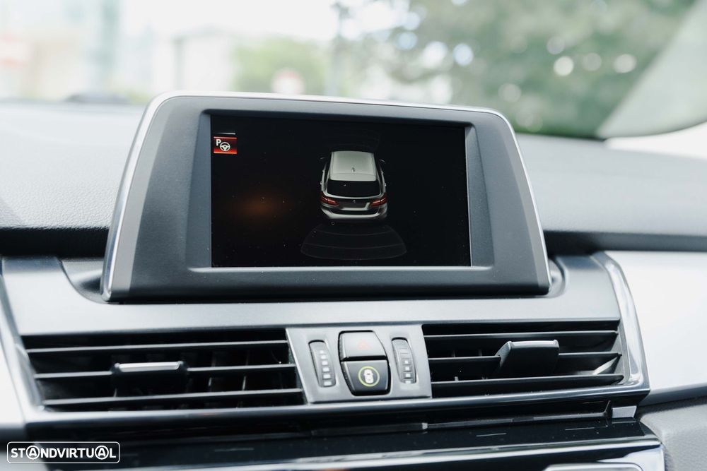 BMW 216 Active Tourer d Advantage Auto - 26