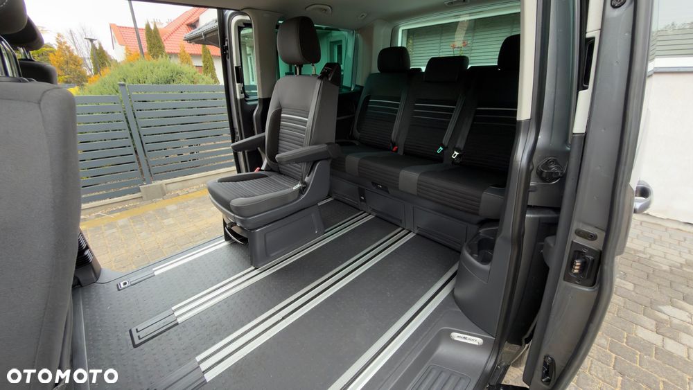 Volkswagen Multivan - 19