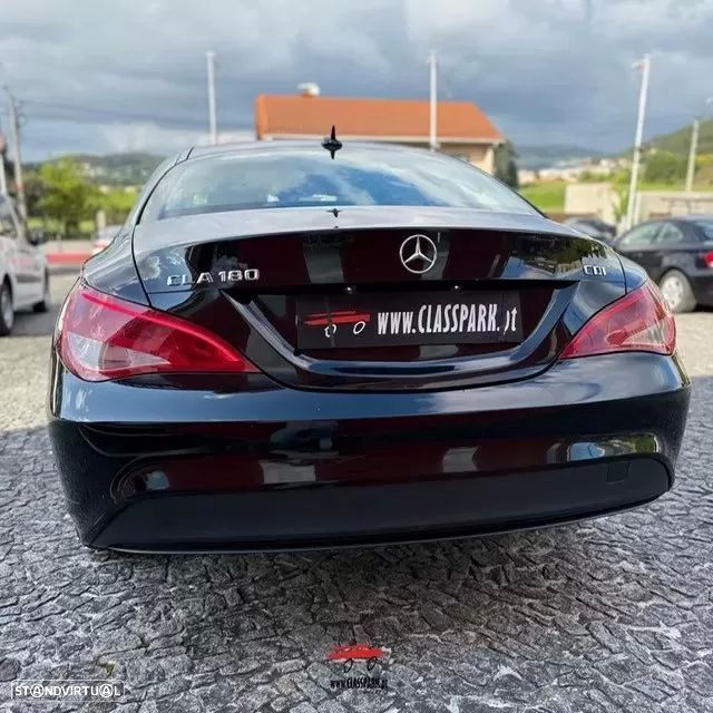 Mercedes-Benz CLA 180 d Urban - 16