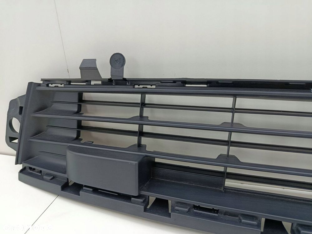 CITROEN BERLINGO KRATKA ZDERZAKA PRZÓD ŚRODKOWA 9810963580 - 5