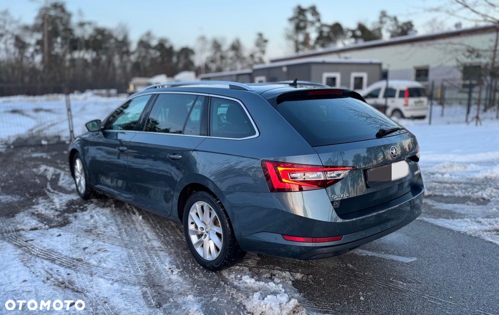 Skoda Superb 1.6 TDI Ambition - 7