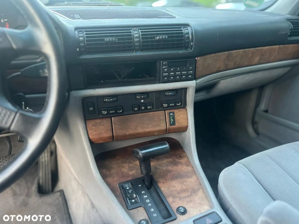 BMW Seria 7 740i V8 - 20