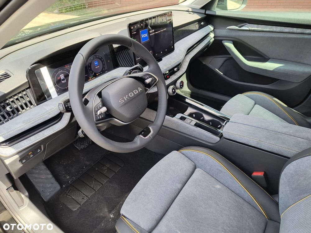 Skoda Superb 2.0 TDI SCR 4x4 Drive DSG - 12