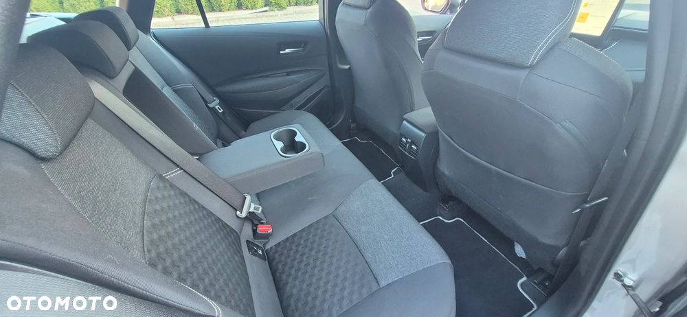 Toyota Corolla - 24