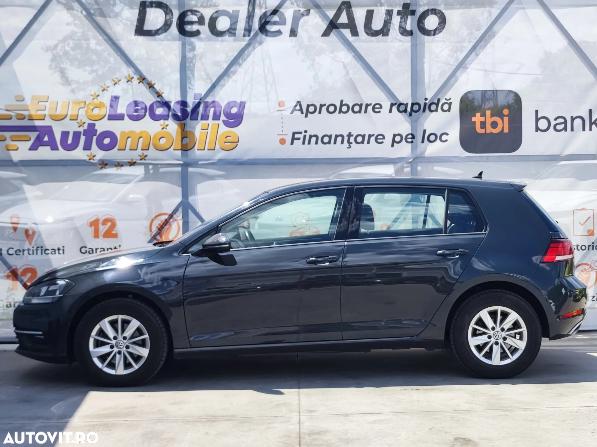 Volkswagen Golf 1.6 TDI Comfortline - 5