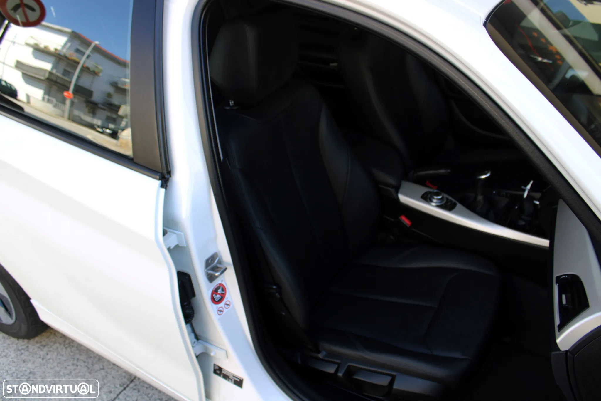 BMW 116 d EDynamics Advantage - 28