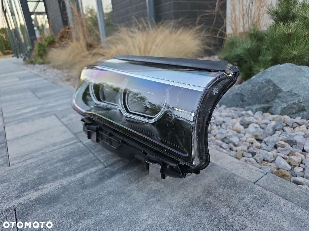 BMW 7 G11 G12 Lampa prawa przód Kompletna Full Led Base Led 7408720-01 - 3