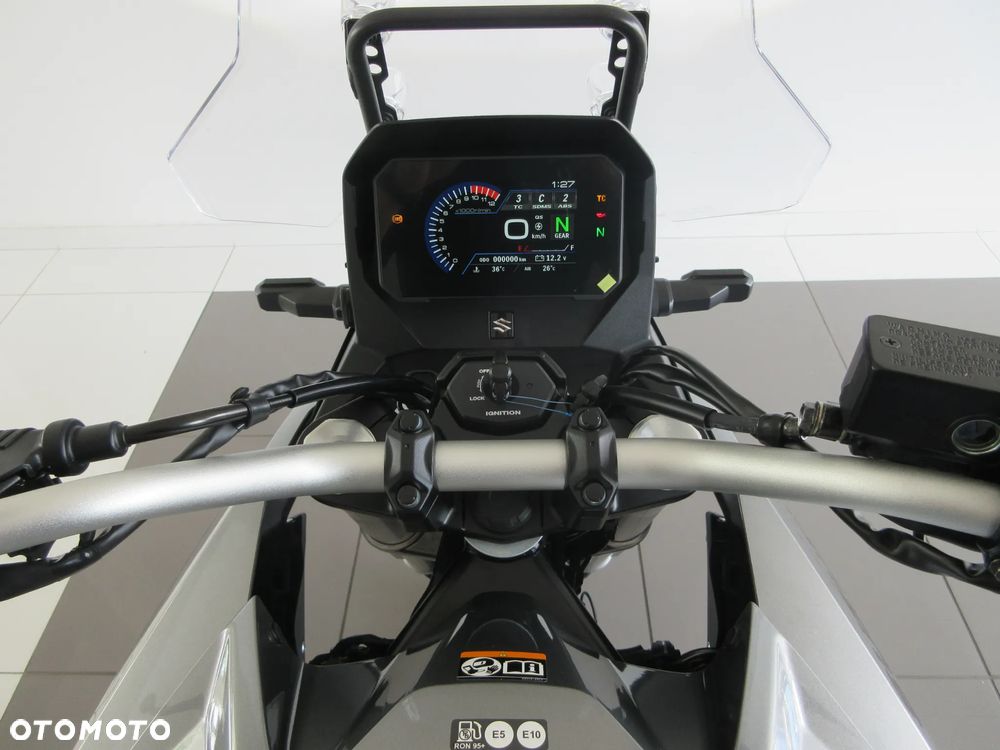 Suzuki V-STROM - 7