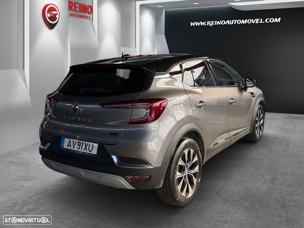 Renault Captur 1.6 E-Tech Plug-In Hybrid Techno - 4