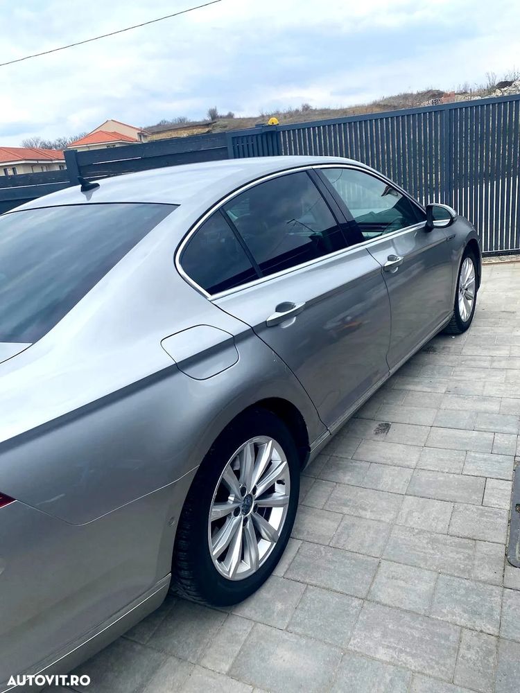 Volkswagen Passat 2.0 TDI DSG 4Motion Highline - 20