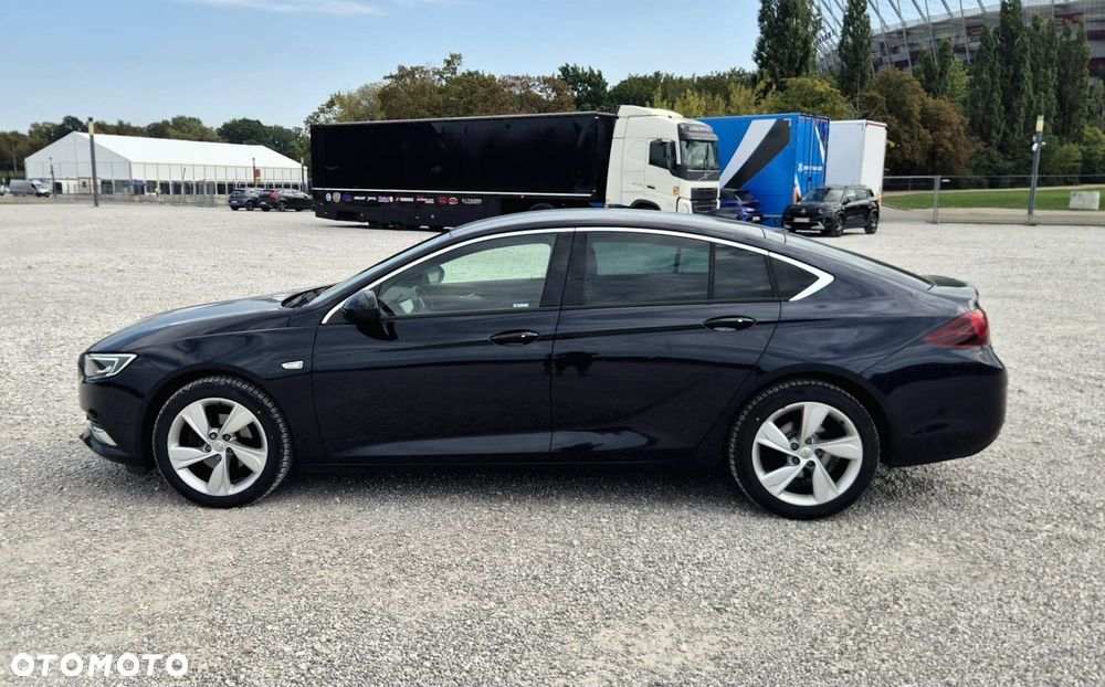 Opel Insignia 1.5 T Exclusive S&S - 26