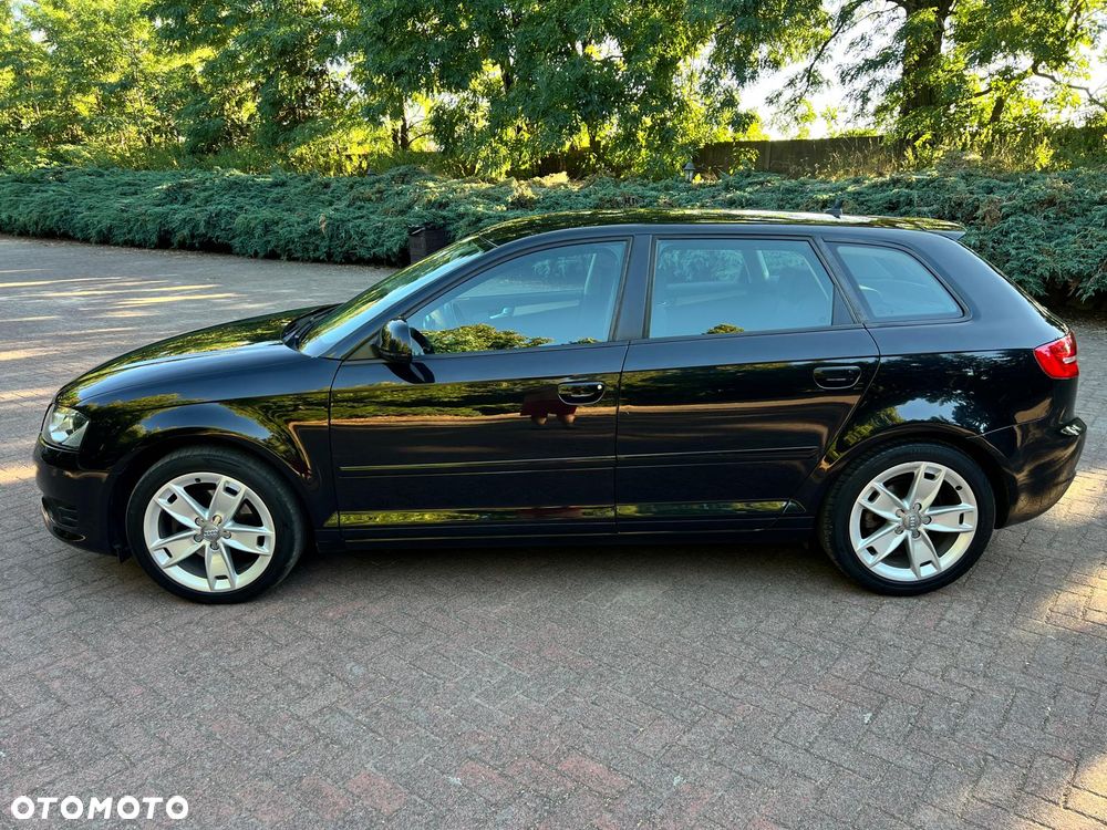 Audi A3 Sportback - 13