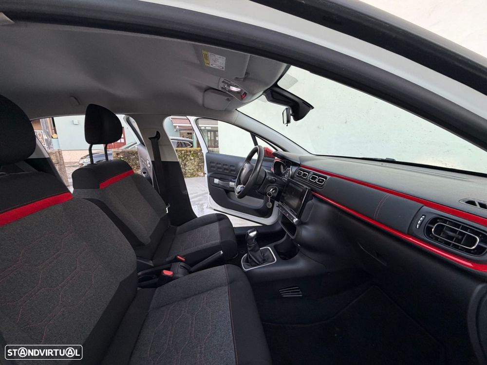 Citroën C3 1.2 PureTech Shine - 26