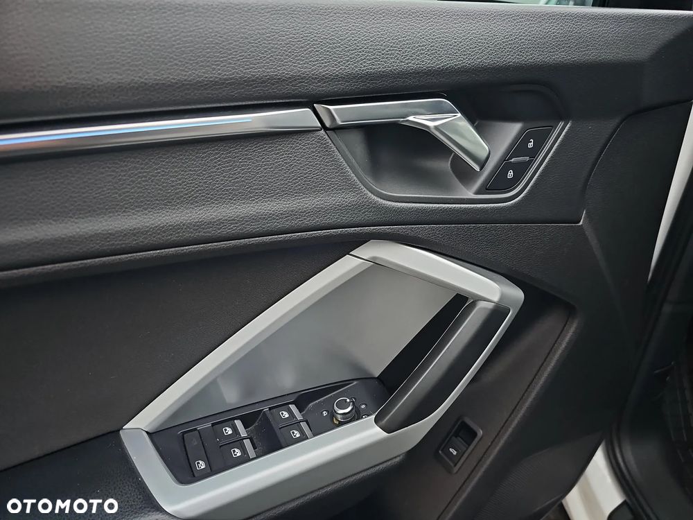 Audi Q3 35 TFSI S-Line - 18