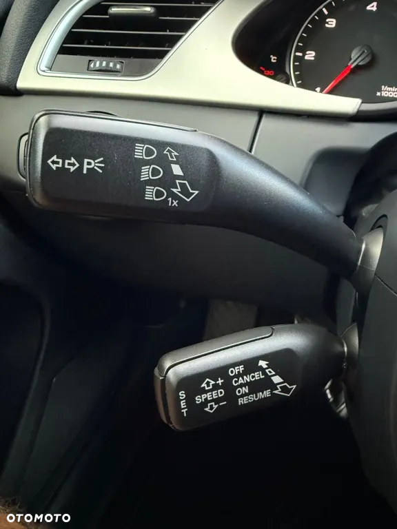 Audi A4 Avant 2.0 TDI DPF quattro S line Sportpaket (plus) - 22