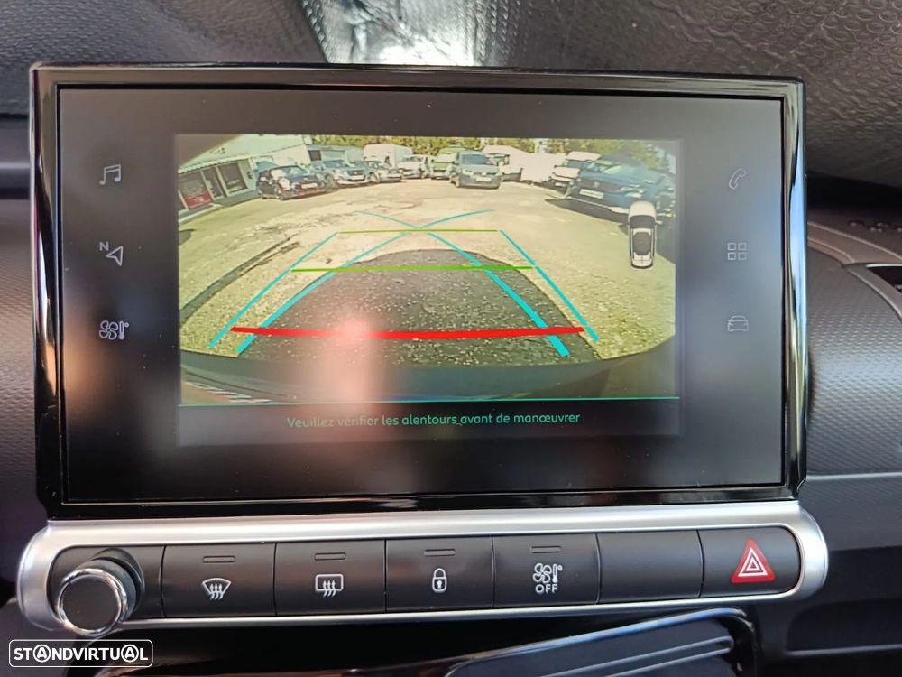 Citroën C4 Cactus 1.2 PureTech Shine EAT6 - 18