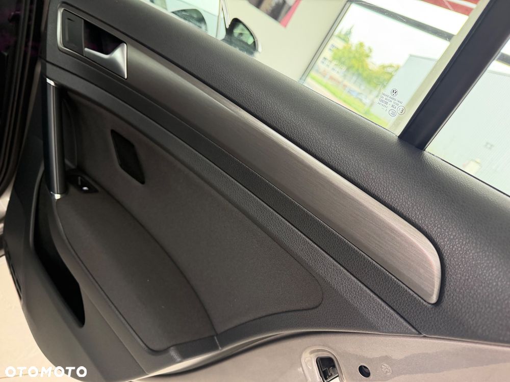 Volkswagen Golf 1.4 TSI BMT Highline - 33