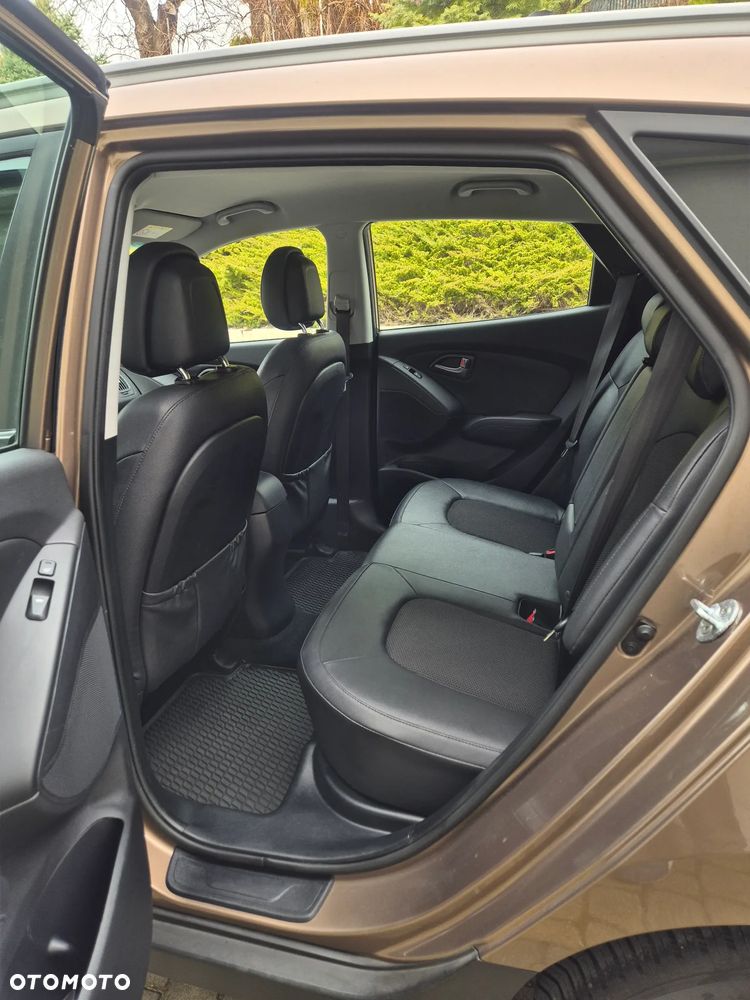 Hyundai ix35 2.0 CRDi 4WD Automatik Fifa World Cup Gold Edition - 15
