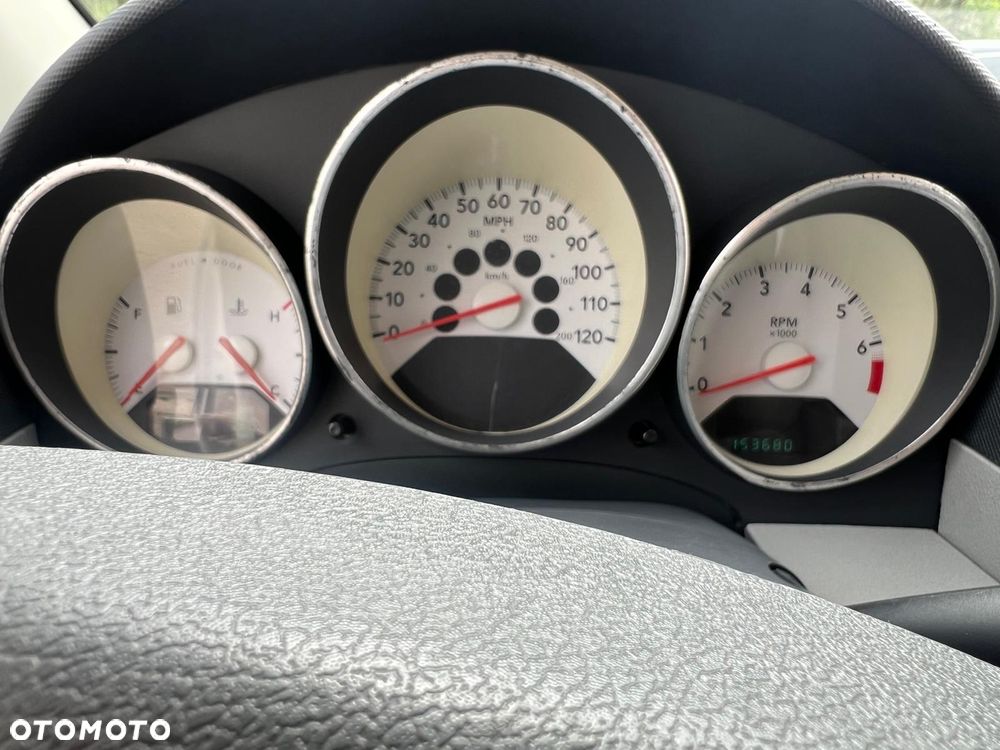 Dodge Caliber - 6
