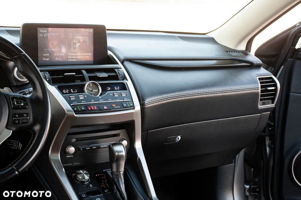 Lexus NX 300 AWD - 33