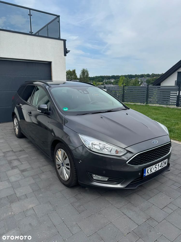 Ford Focus 1.0 EcoBoost Titanium - 4