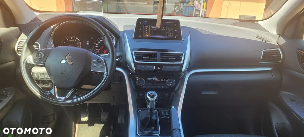 Mitsubishi Eclipse Cross - 16