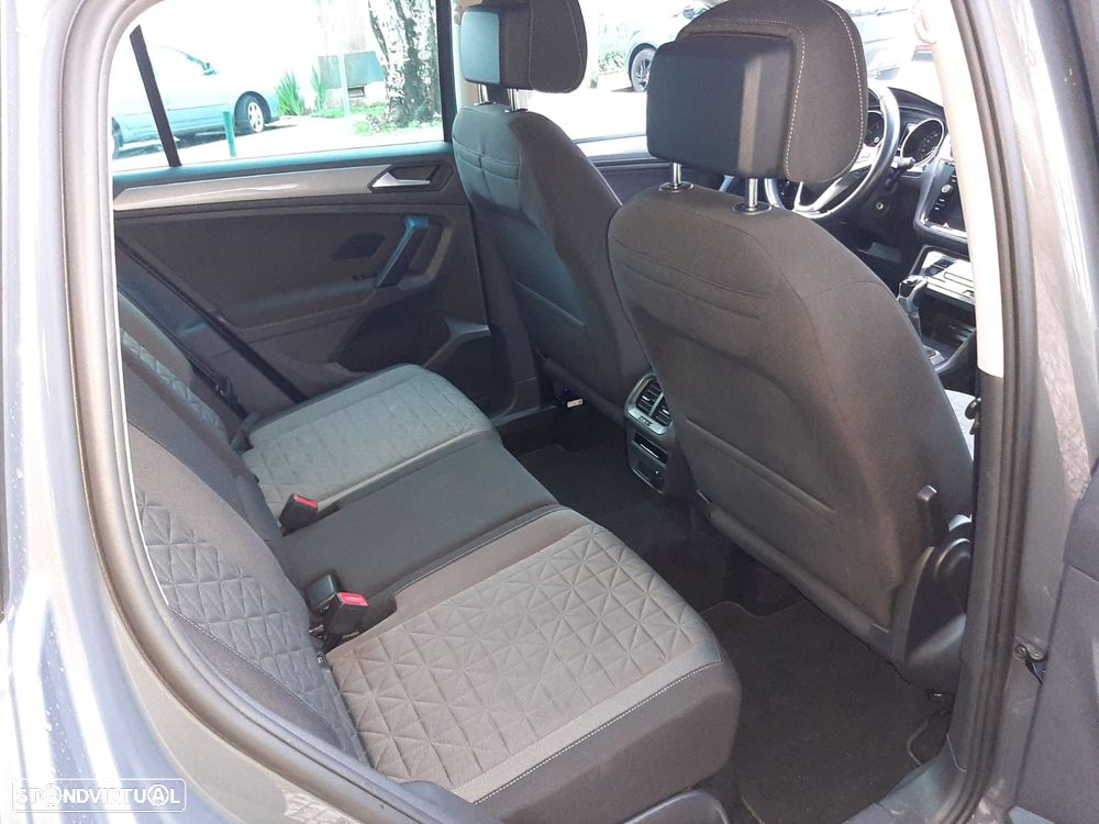 VW Tiguan 1.5 TSI Confortline - 11