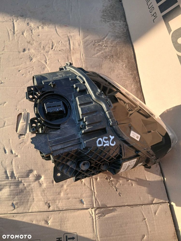 EU Reflektor lampa Przód Przednia Porsche Taycan 9J1 - 8