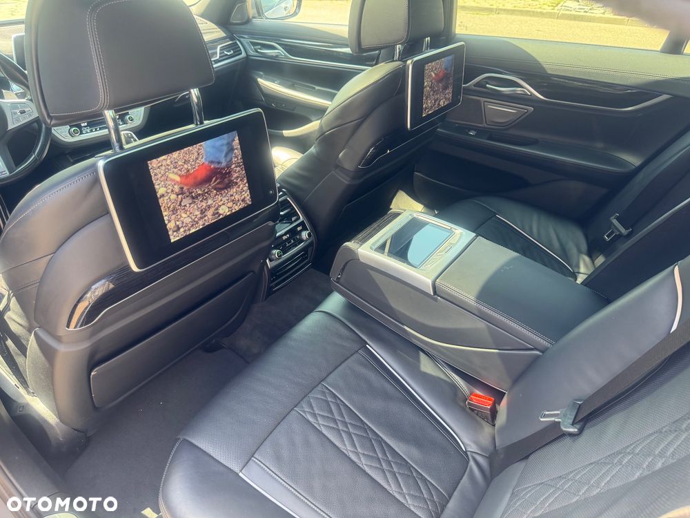 BMW Seria 7 740d xDrive sport - 8