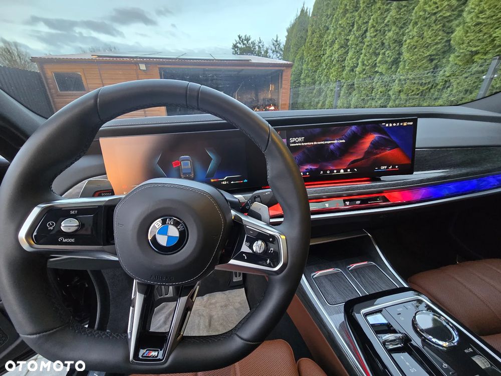 BMW Seria 7 - 27