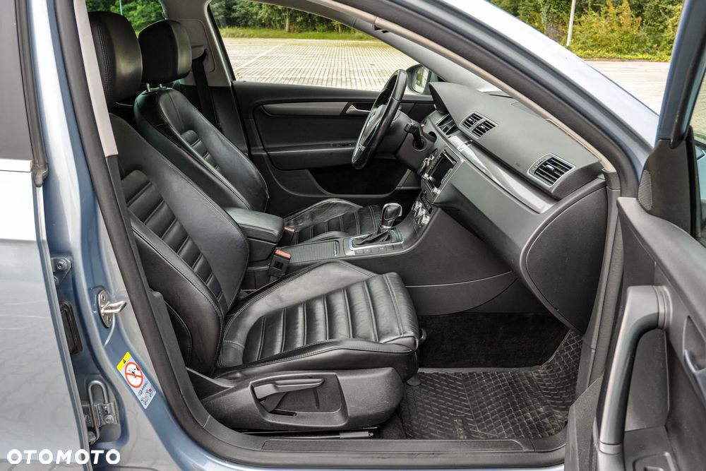 Volkswagen Passat Variant 2.0 TDI DSG BlueMotion Technology Comfortline - 11