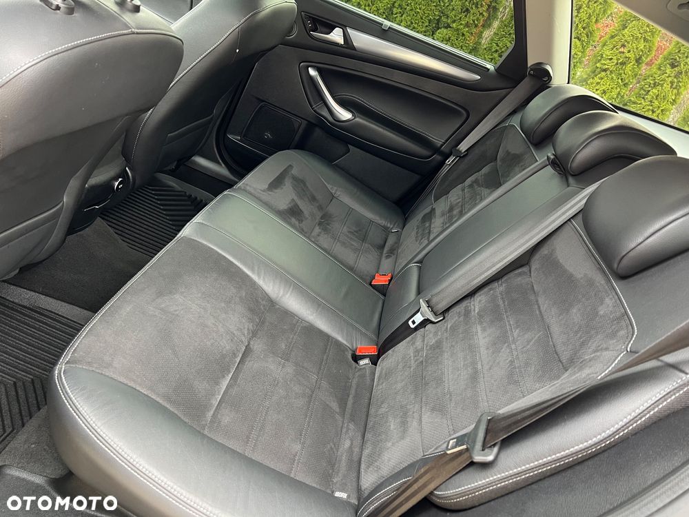 Ford Mondeo 1.6 T Platinium X Plus (Titanium) - 23