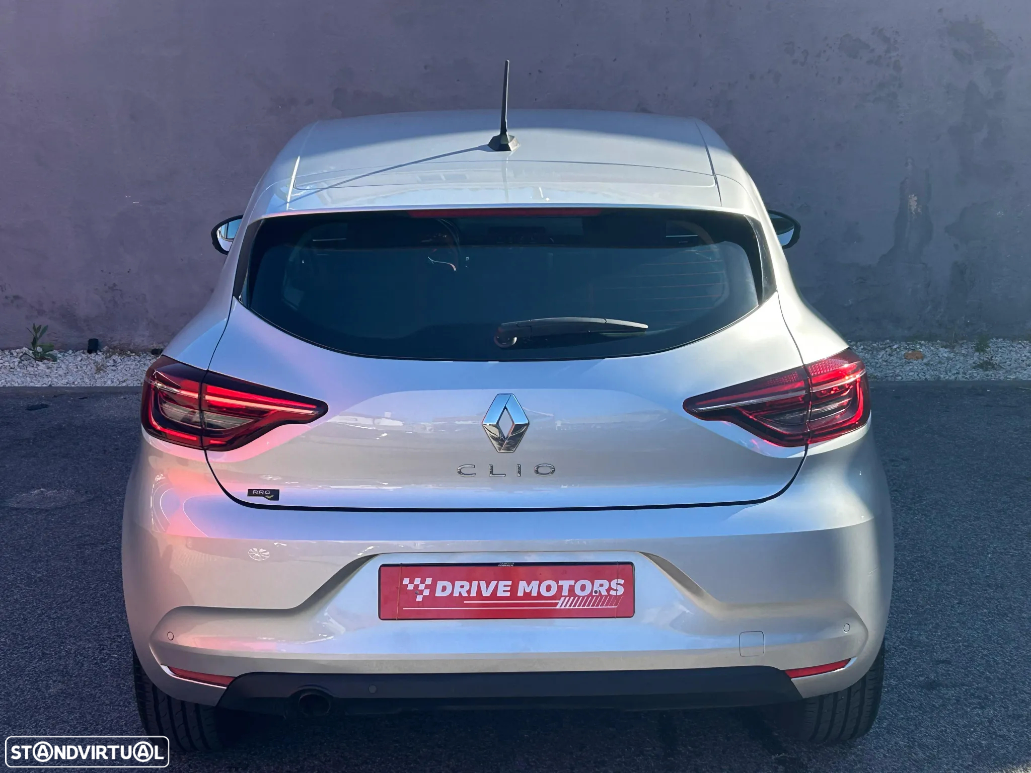 Renault Clio BLUE dCi 85 BUSINESS EDITION - 9