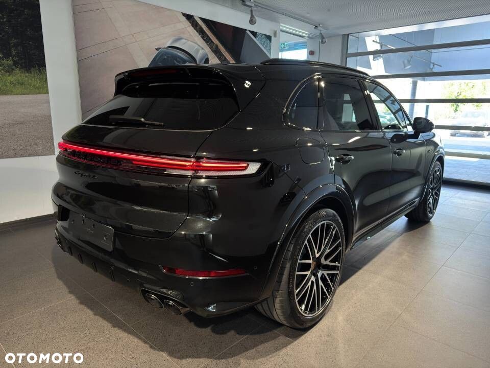 Porsche Cayenne - 9