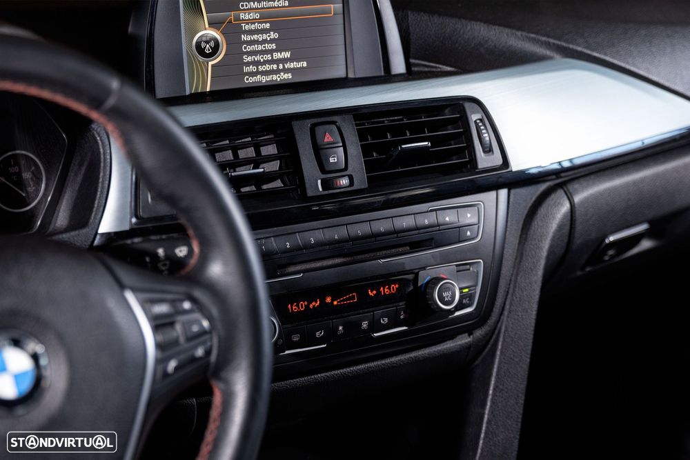 BMW 318 d Touring Line Sport - 16