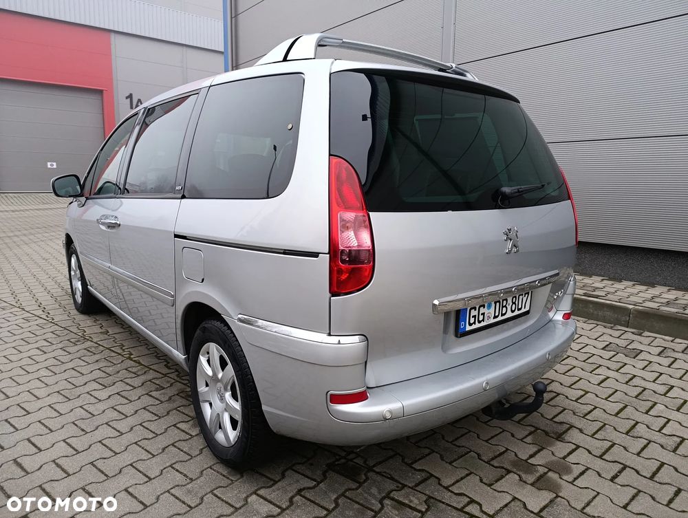 Peugeot 807 HDi 165 Family - 8