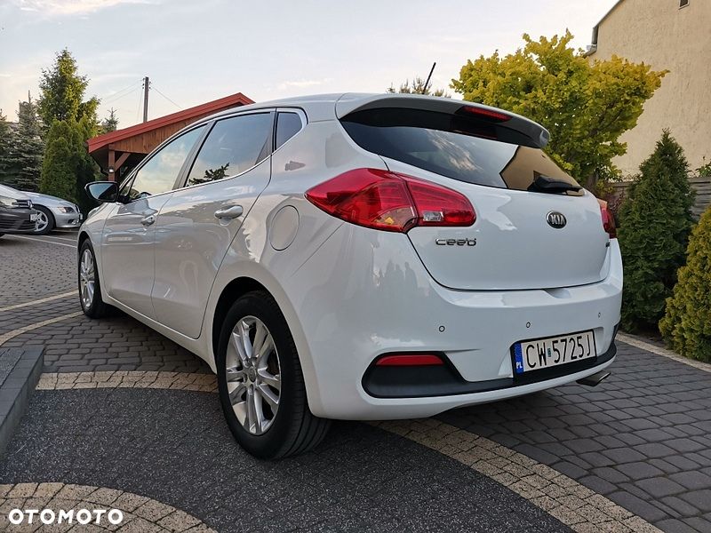 Kia Ceed 1.6 CRDi 128 Platinum Edition - 6