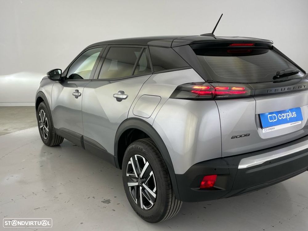 Peugeot 2008 1.2 PureTech Allure - 24