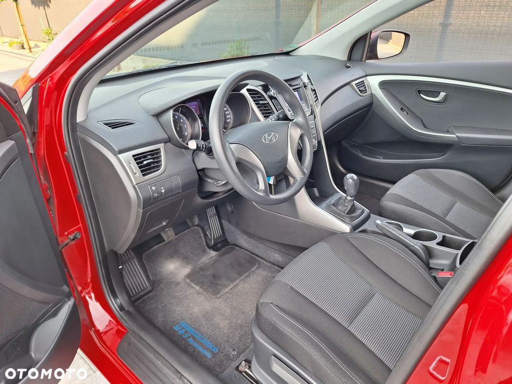 Hyundai i30 1.4 Classic + - 5