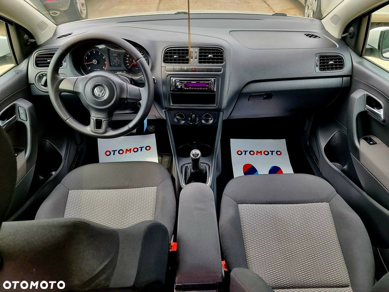 Volkswagen Polo - 13