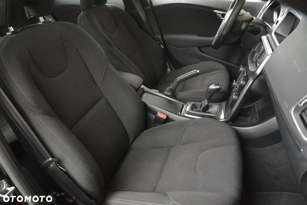 Volvo V40 D2 Drive-E Kinetic - 19