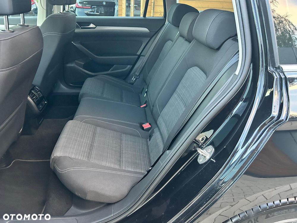 Volkswagen Passat 1.5 TSI OPF DSG Comfortline - 22