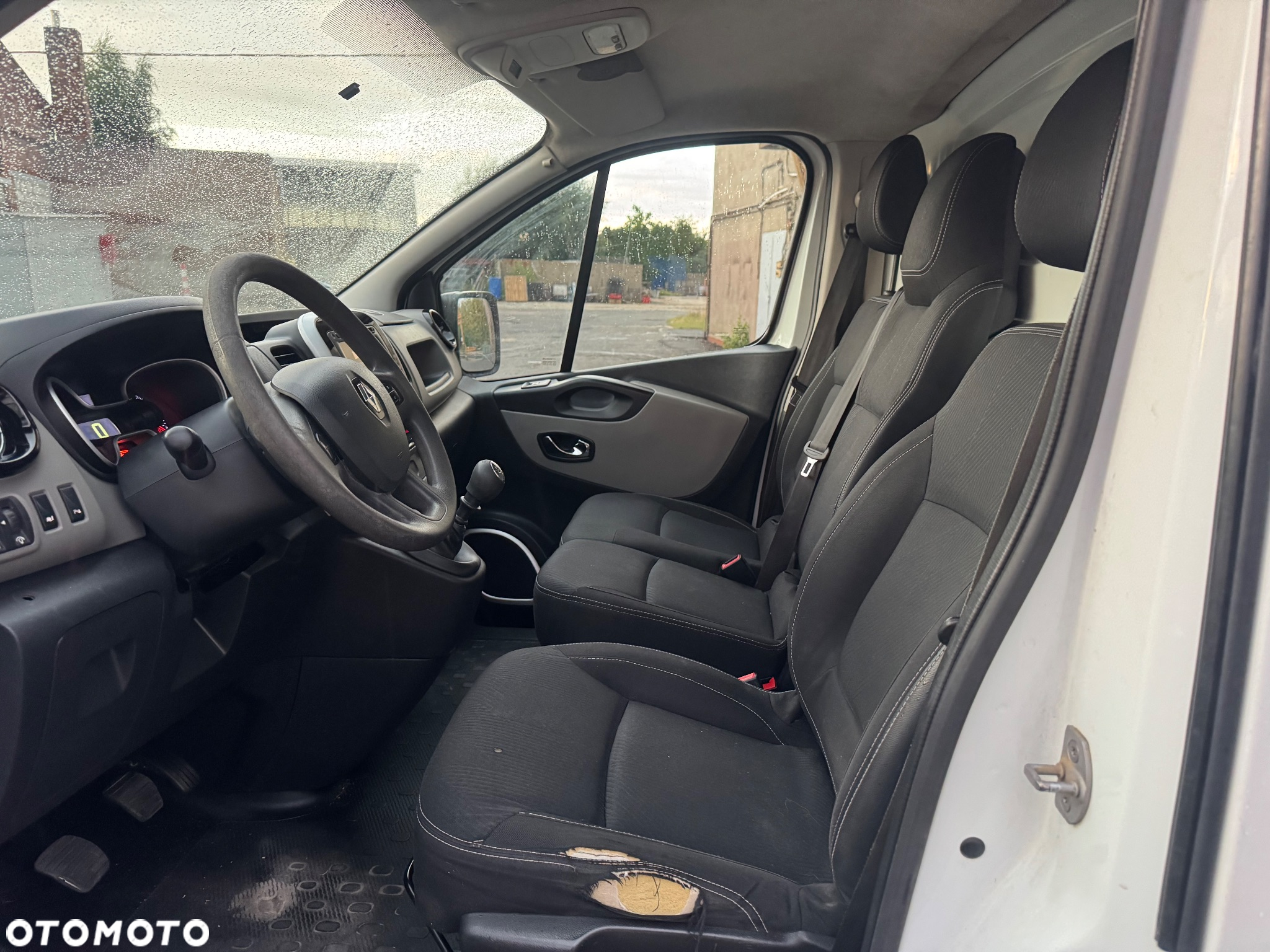 Renault Trafic - 23